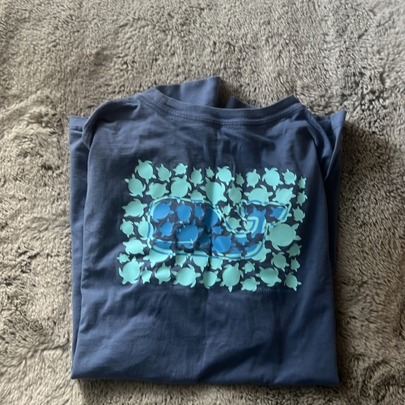 Boys long sleeve vineyard vines t-shirt. - Picture 3 of 3